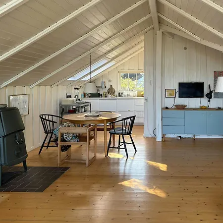 Сasa de vacaciones Classic 1970s Summer House With Kattegat Views *