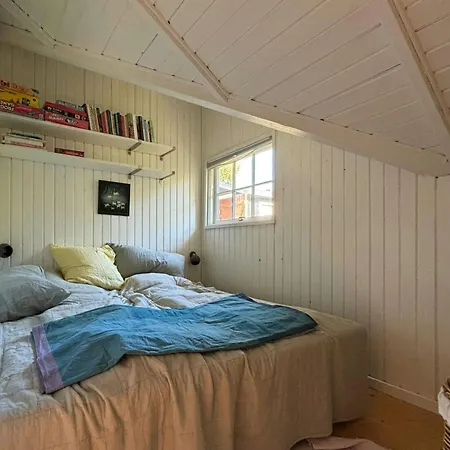 Classic 1970s Summer House With Kattegat Views Сasa de vacaciones