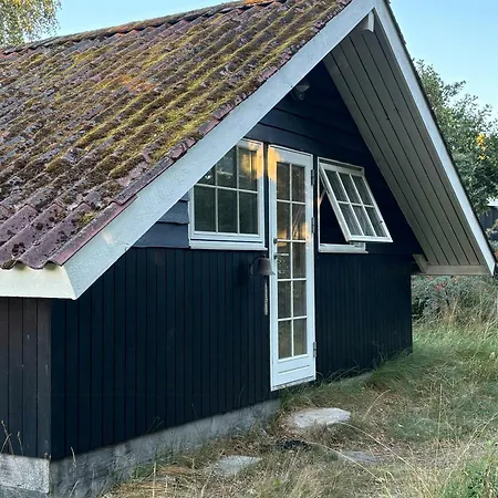 Classic 1970s Summer House With Kattegat Views Сasa de vacaciones