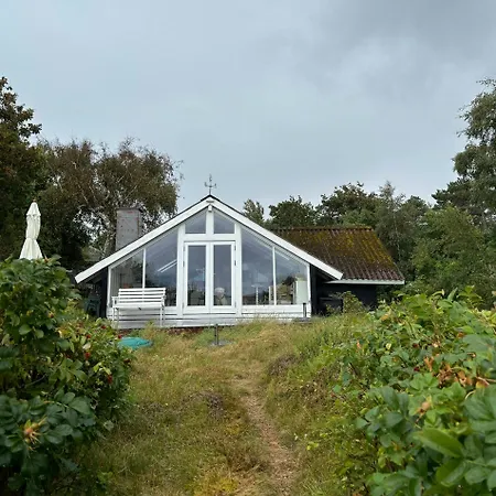 Classic 1970s Summer House With Kattegat Views Græsted